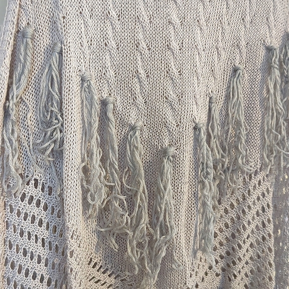 Simply Couture Fringe Sleeveless Greige Sweater Top - Picture 3 of 5